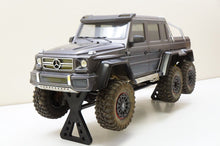 Load image into Gallery viewer, Carbon Fiber HD Display Stand for Traxxas TRX6 AMG G63 TRX-6 Lifted Work Bench
